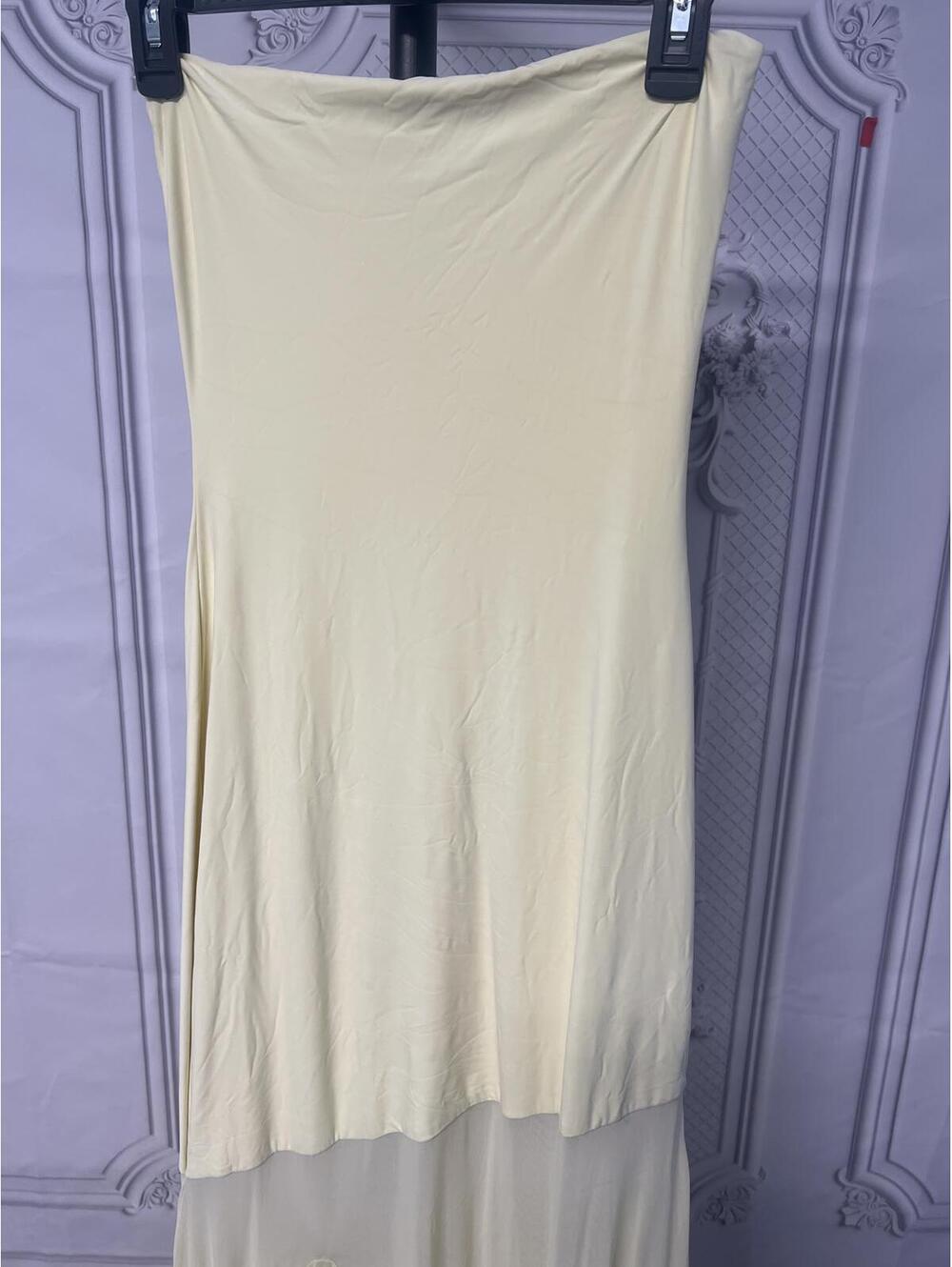 Deme by Gabriella Dahlia Gown in Butter Yellow - Picture 4 of 9